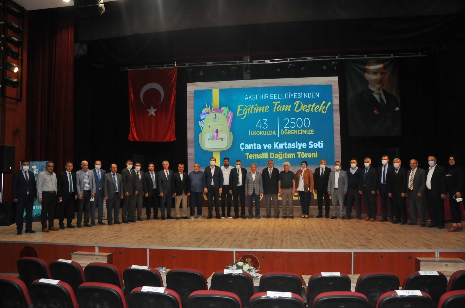 Akşehir Belediyesi eğitime desteğini sürdürüyor
