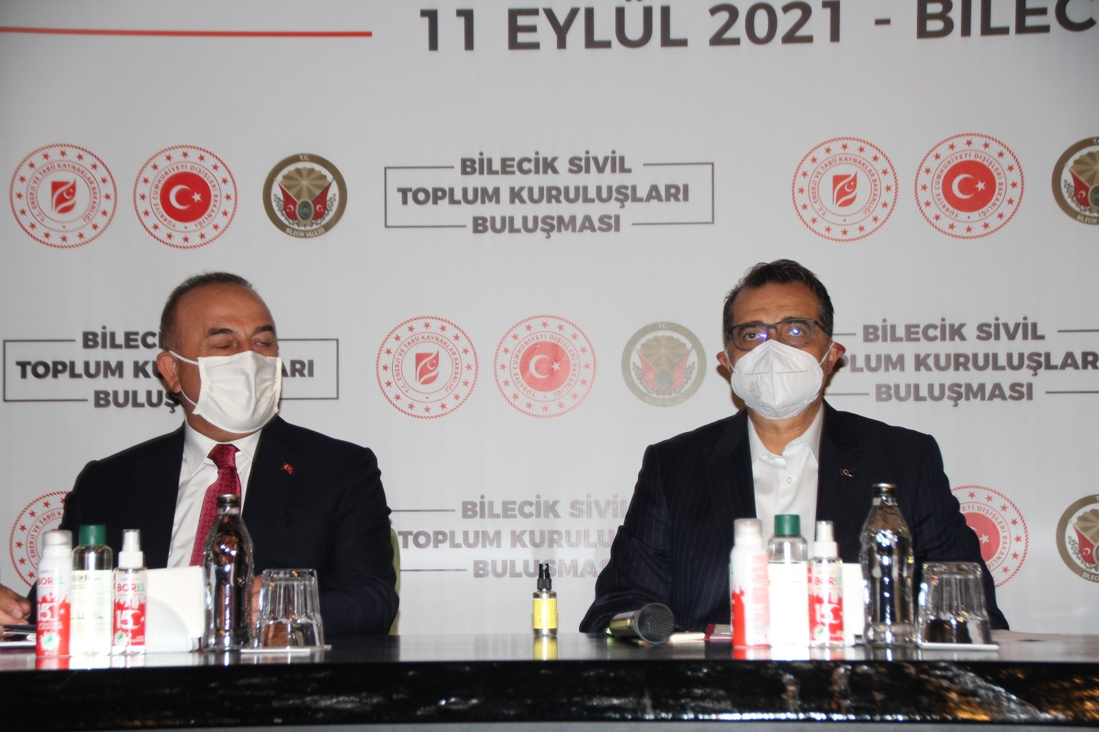 Bakanlar Dönmez ve Çavuşoğlu, Bilecik’te STK temsilcileriyle buluştu