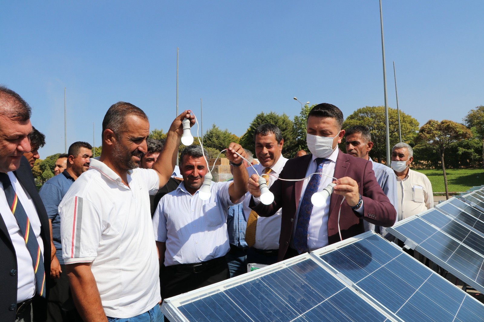 Gaziantep’te 140 çiftçiye güneş paneli dağıtıldı