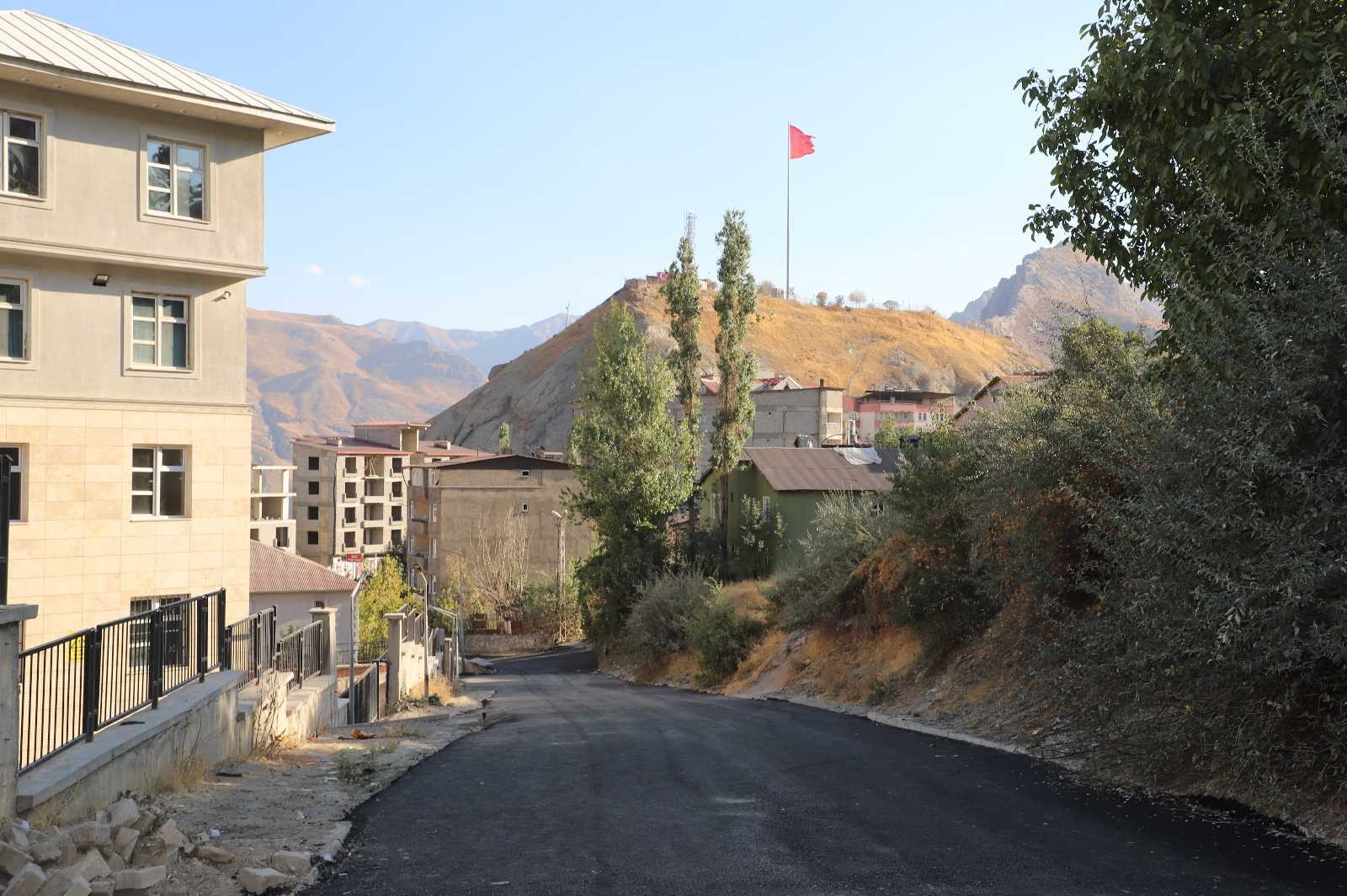 Hakkari Belediyesinden yol asfaltlama çalışması