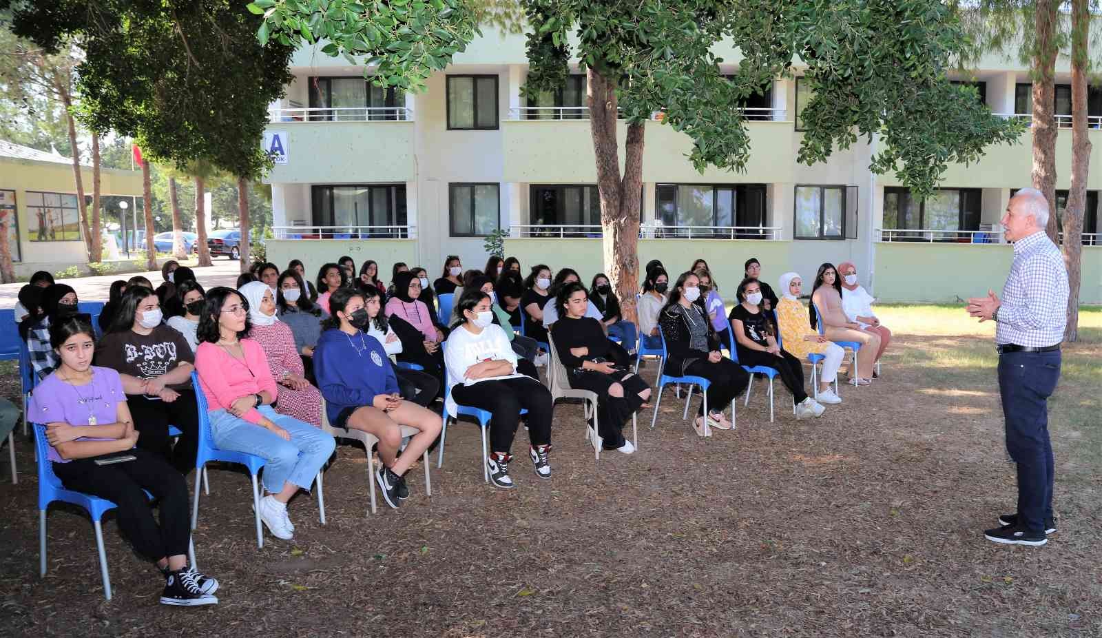 Akdenizli öğrenciler gençlik kampında