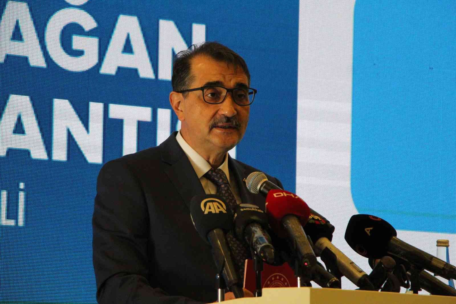 Bakan Dönmez: “Türkiye Petrolleri ve BOTAŞ’ın satılması söz konusu değildir”