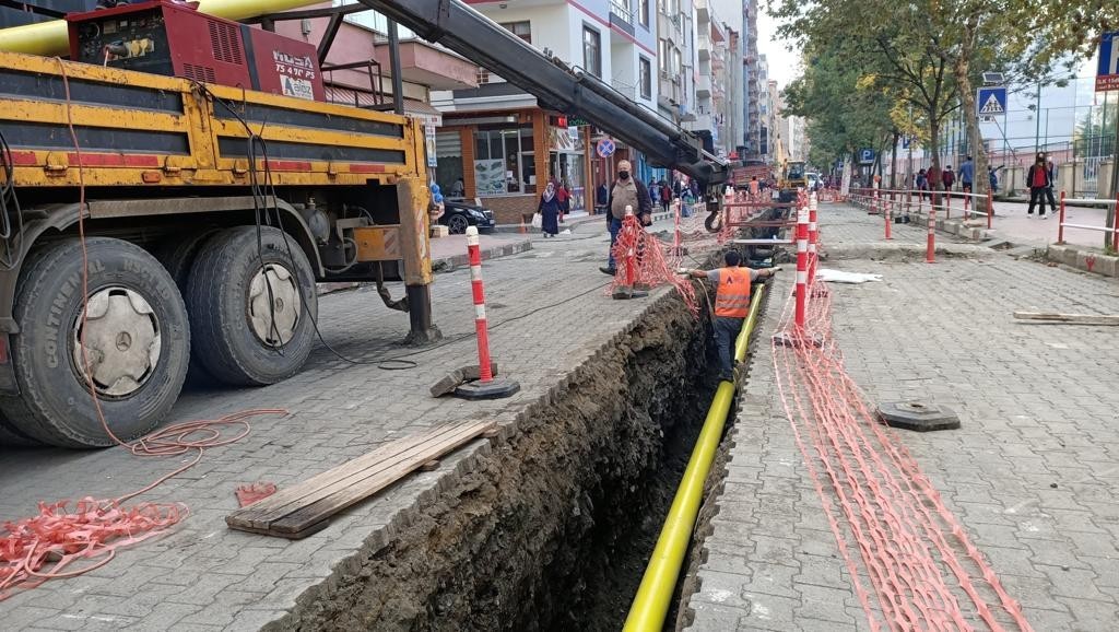 Başkan Ekim çalışmaları yerinde inceliyor