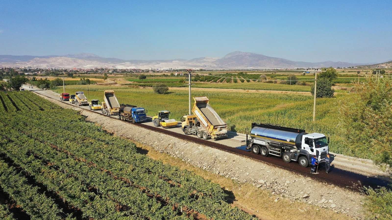 Büyükşehir 11 mahallenin ulaşım sorununa neşter vurdu