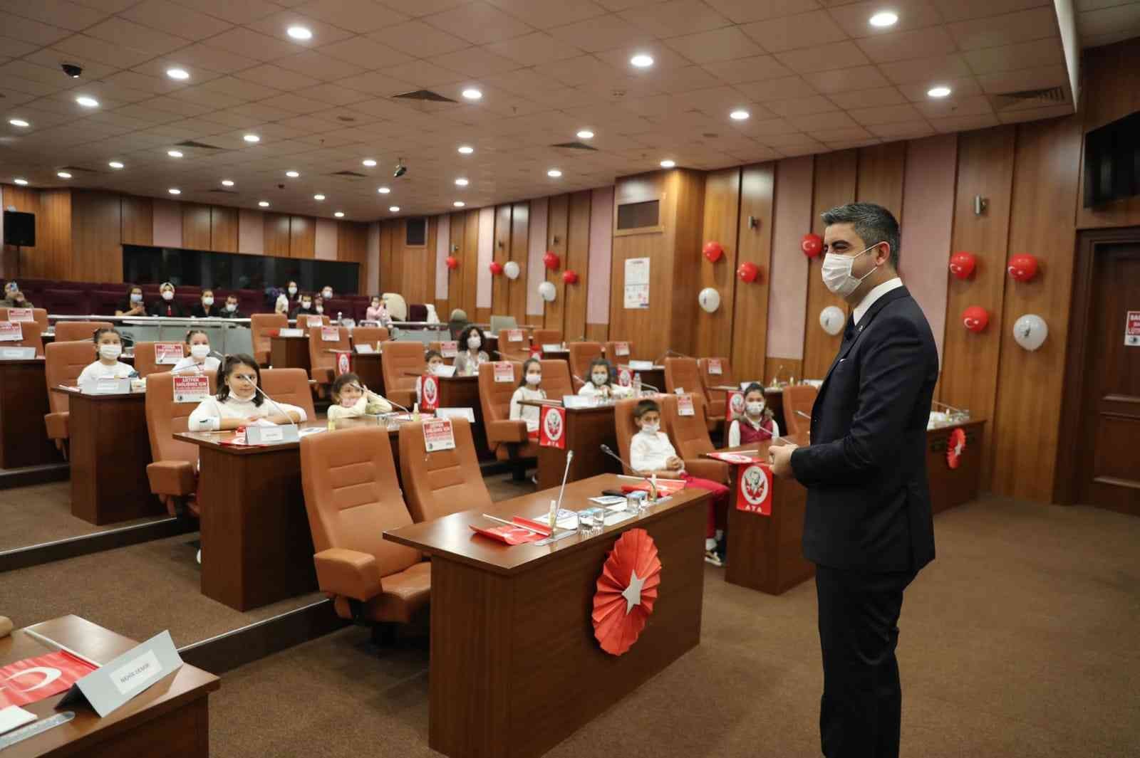 Kartal Belediyesi Çocuk Meclisi 29 Ekim’de özel oturumla toplandı