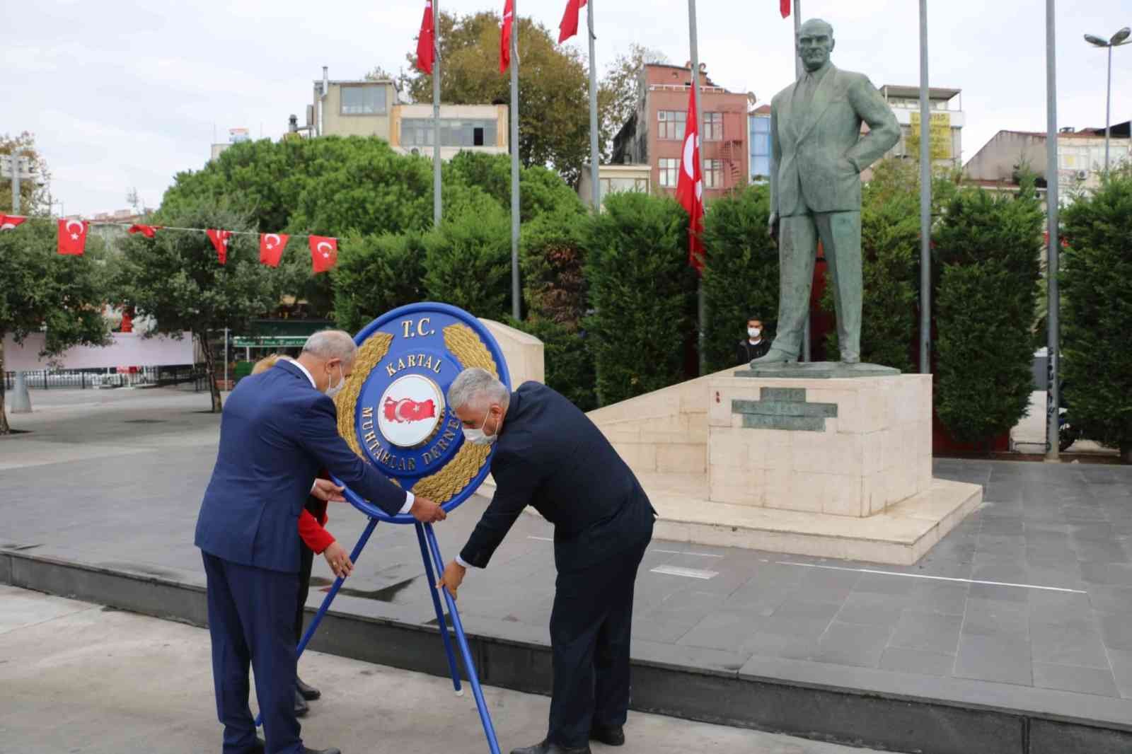 Kartal’da Muhtarlar Günü buruk kutlandı