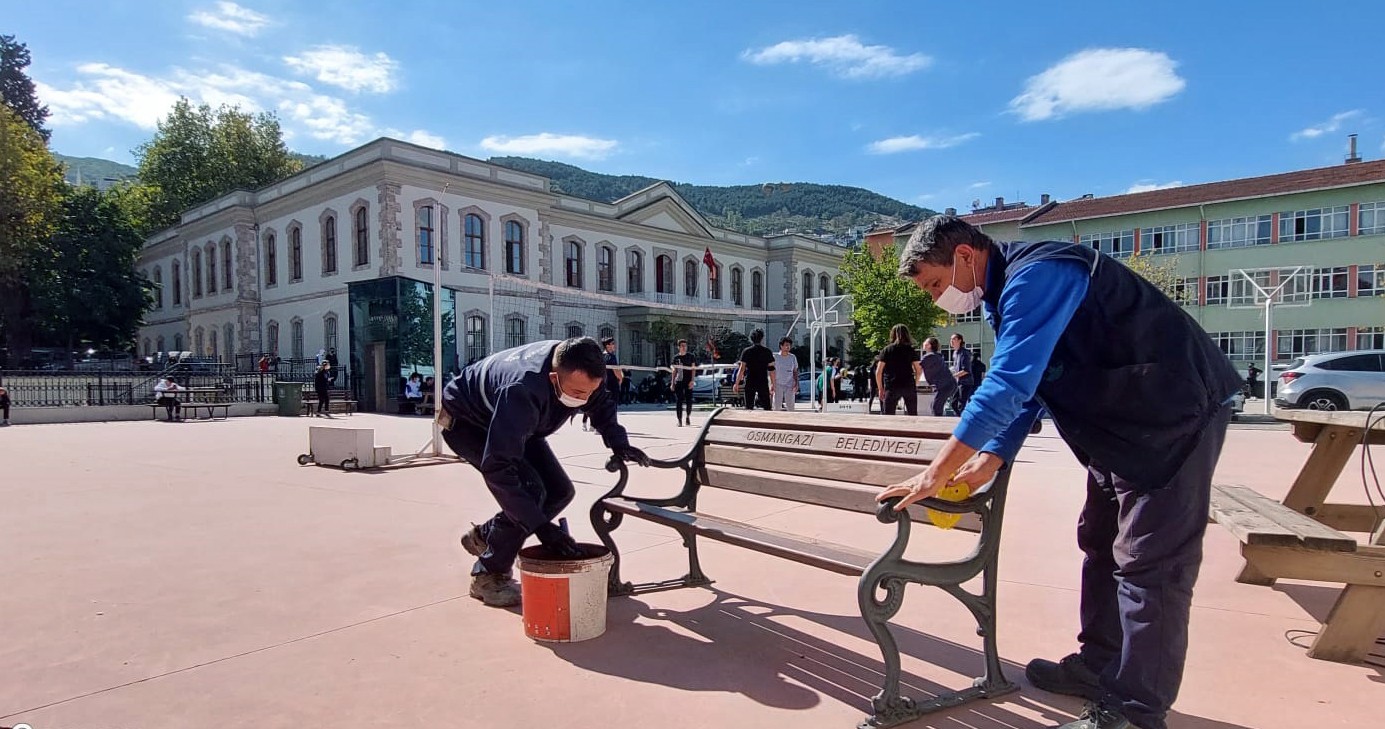 Osmangazi’den okullara bakım