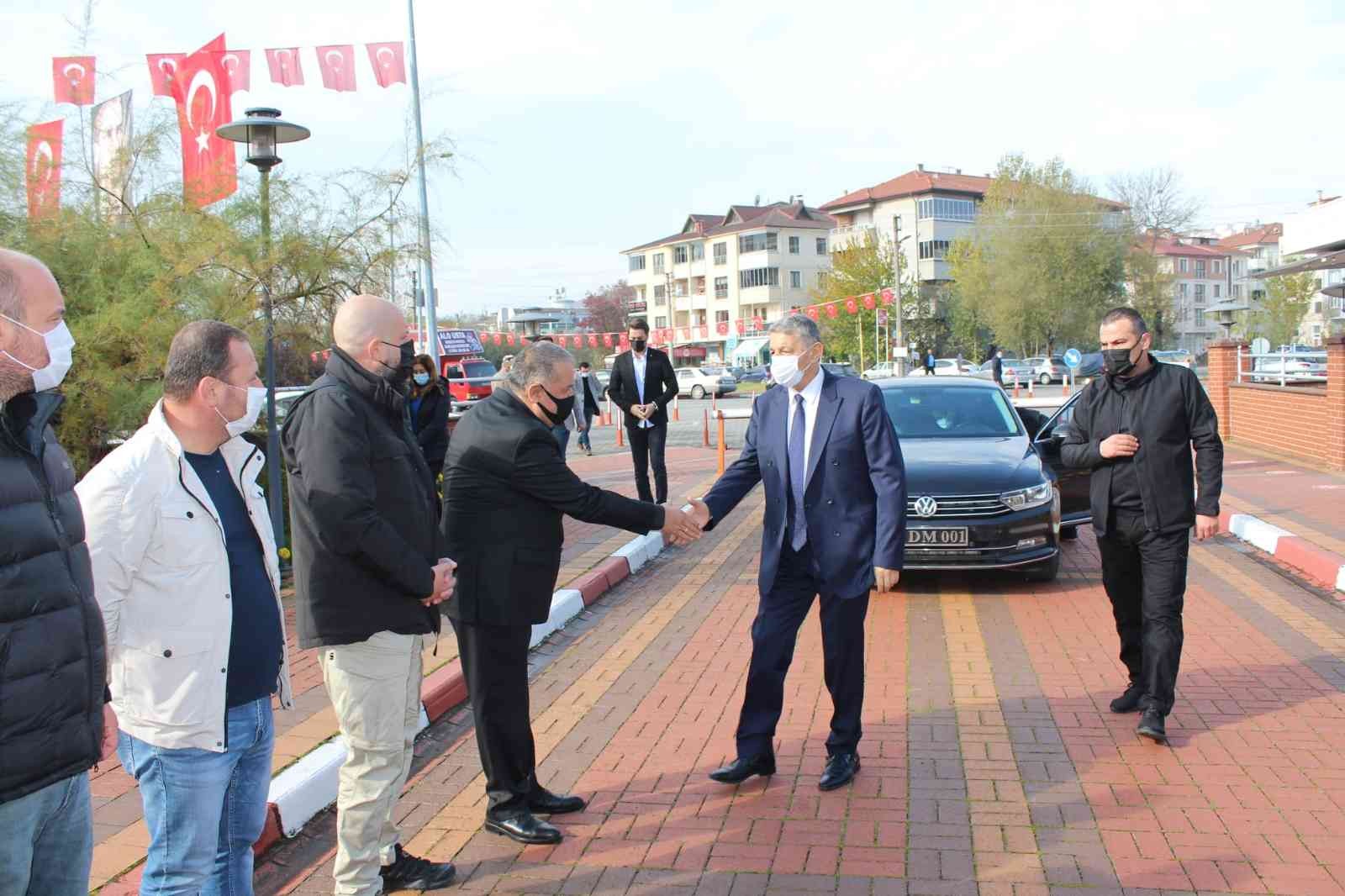 2 kişinin öldüğü kazada yaralanan Bartın Belediye Başkanı göreve başladı