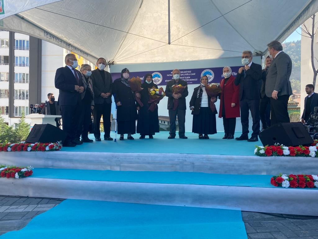 AK Parti’li Özhaseki: “Kayseri’mize son 20 yılda neredeyse 1 milyar dolarlık hayırsever yatırımı yapıldı”