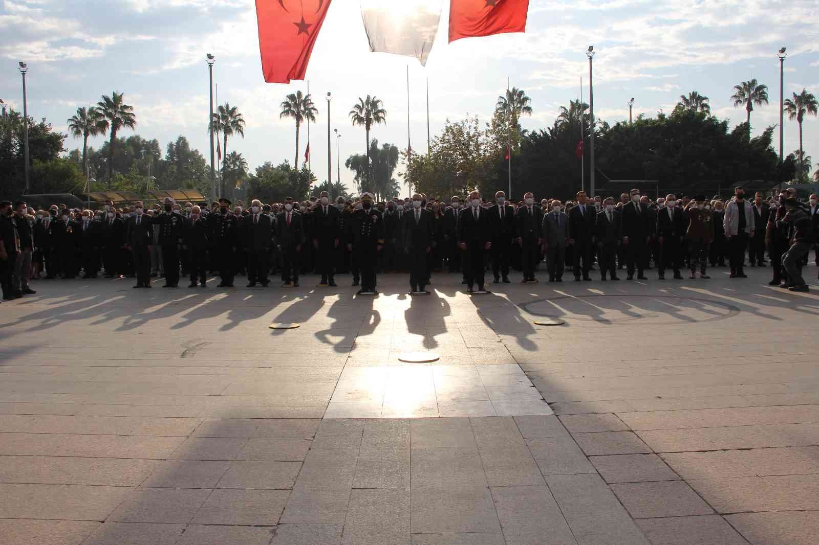 Atatürk, Mersin’de törenlerle anıldı