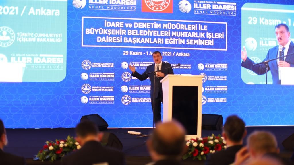 Başkan Gürkan, Ankara’daki seminere konuşmacı olarak katıldı