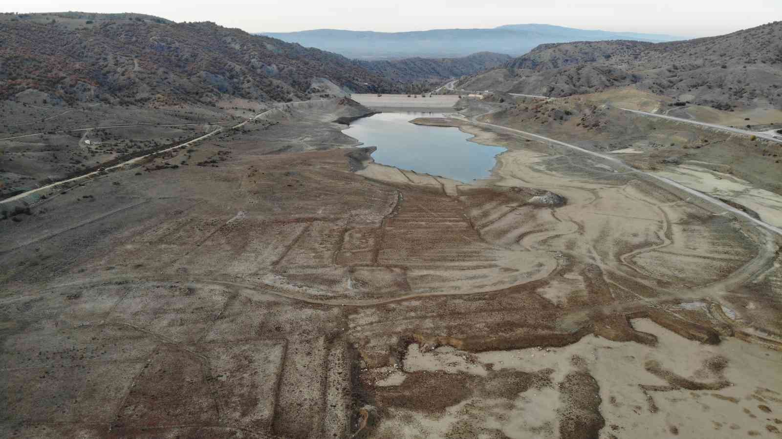 Çorum’da korkutan manzara, 30 günlük içme suyu kaldı