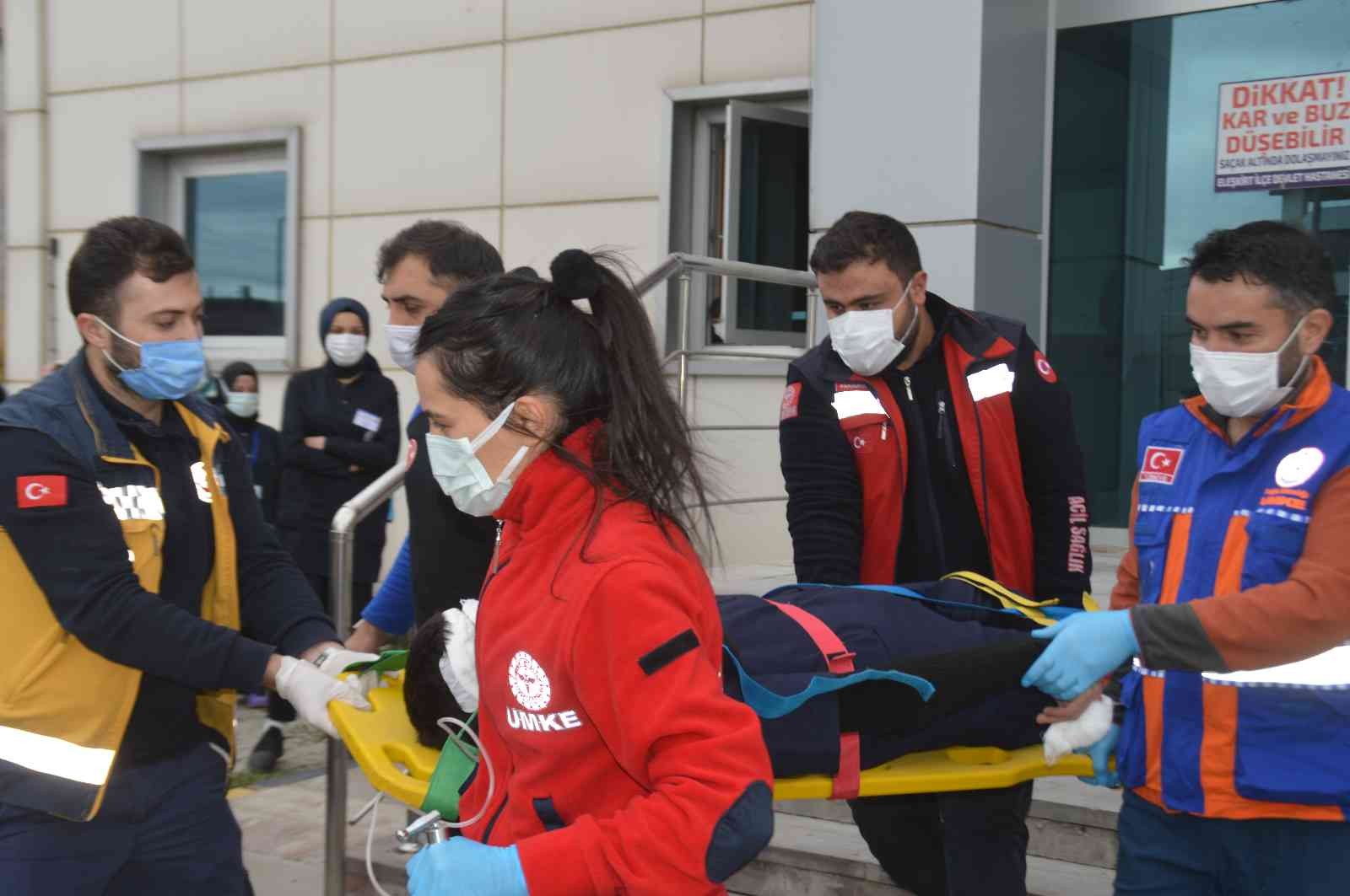 Eleşkirt Devlet Hastanesinde gerçeği aratmayan yangın tatbikatı