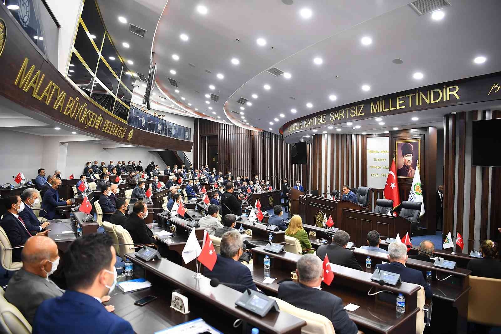 Gürkan, belediye yöneticileri ile toplantı yaptı