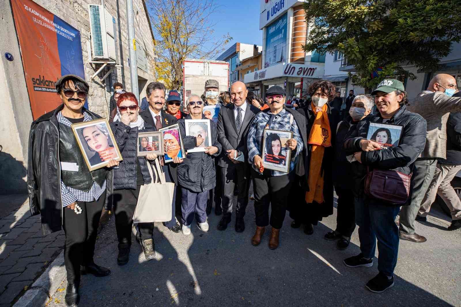 İzmir’de Kadına Yönelik Şiddete Karşı Uluslararası Mücadele Gününde anlamlı etkinlikler