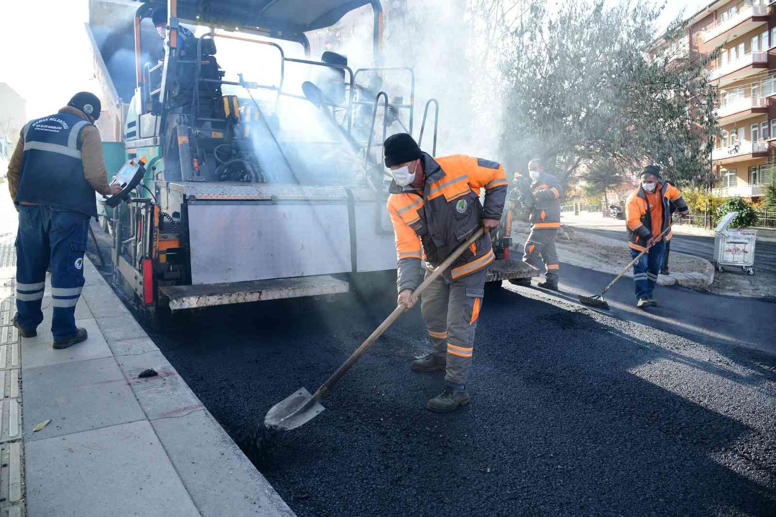 Mamak asfaltta rekora koşuyor