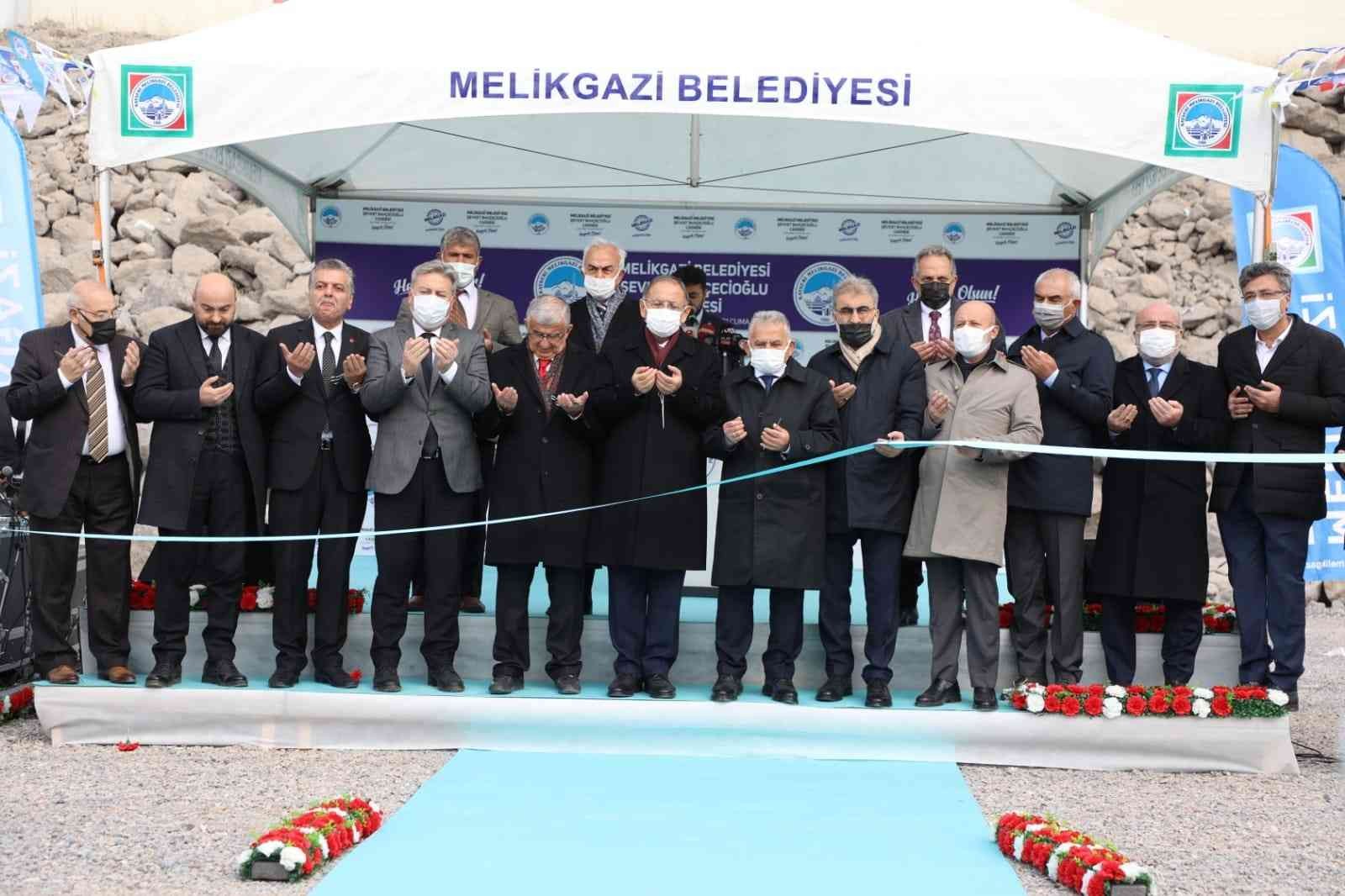 Melikgazi Belediyesinden bir günde iki açılış