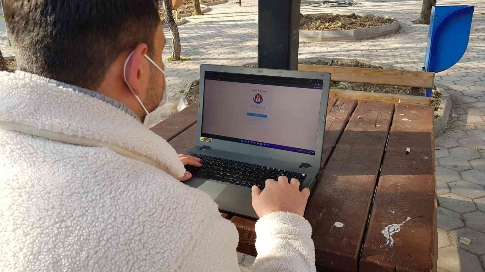Sincan Belediyesi 177 noktada ücretsiz wi-fi hizmeti sunuyor