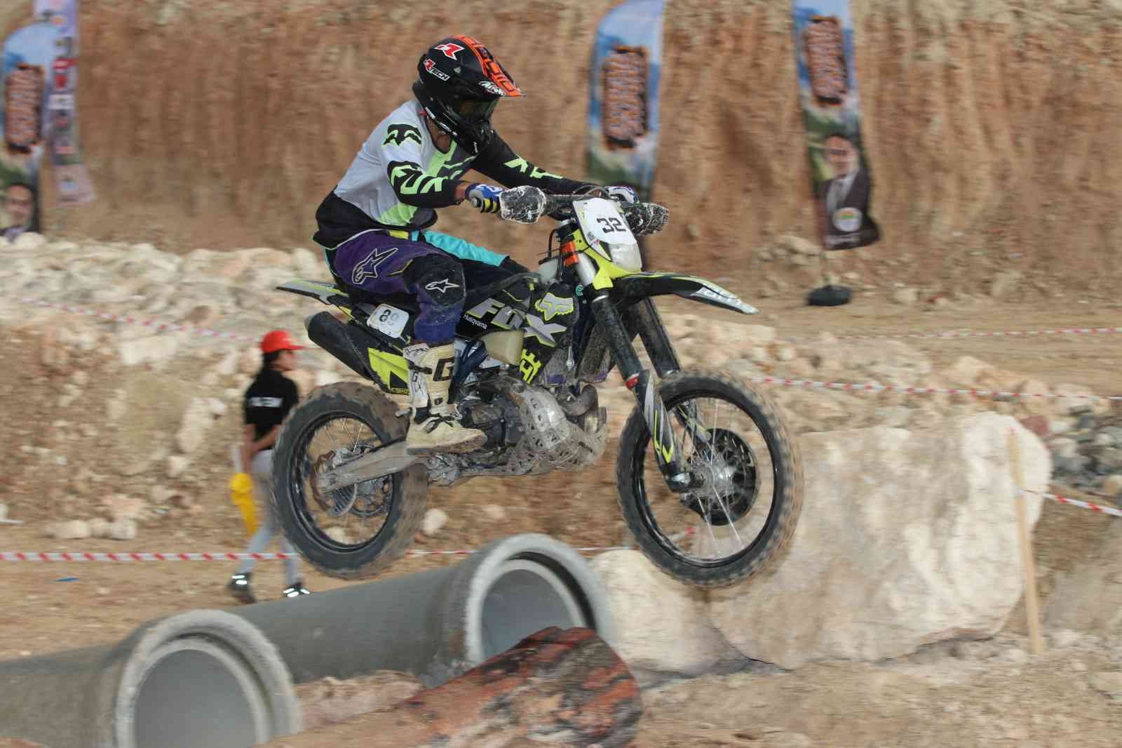 Toroslar’da Enduro Motofest Yarışları düzenlendi