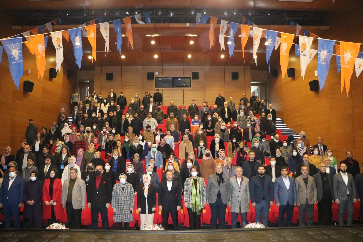 AK Parti Yenişehir ilçe danışma meclisi toplantısını gerçekleştirdi