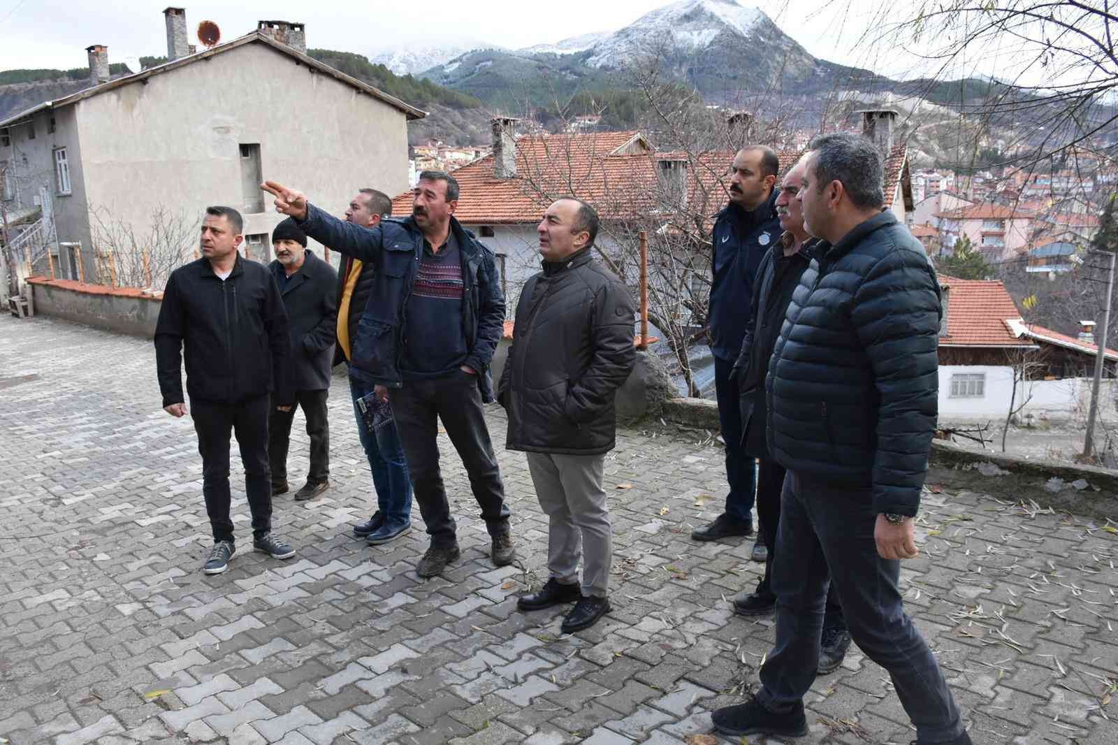 Başkan Sülük, vatandaşın ayağına giderek sorunlara çözüm arıyor