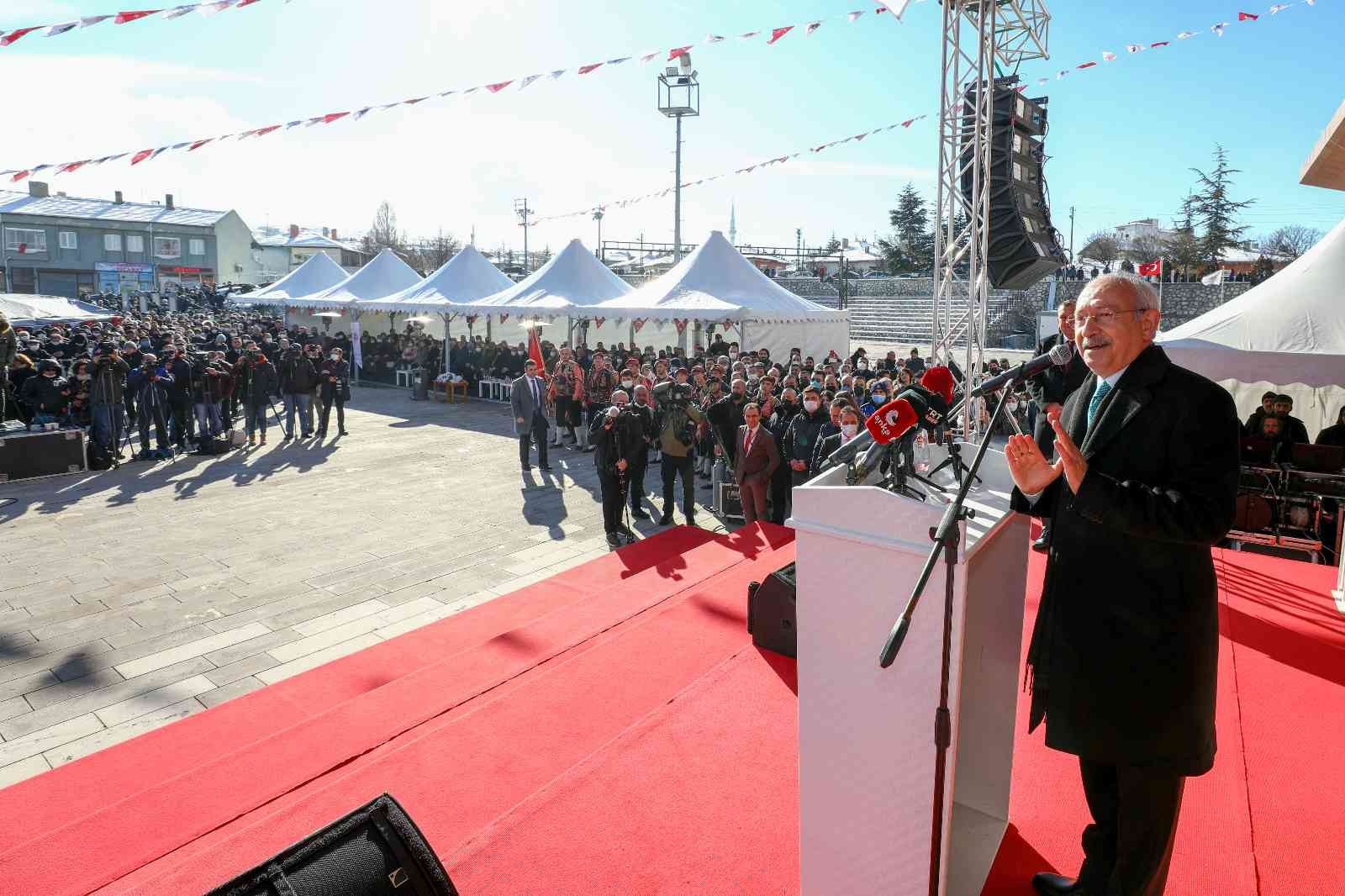 CHP Lideri Kılıçdaroğlu: “Gerçekten bayrağımız ve vatanımız birse ve kırmızı çizgimizse 84 milyon insan kucaklaşmak zorundayız”