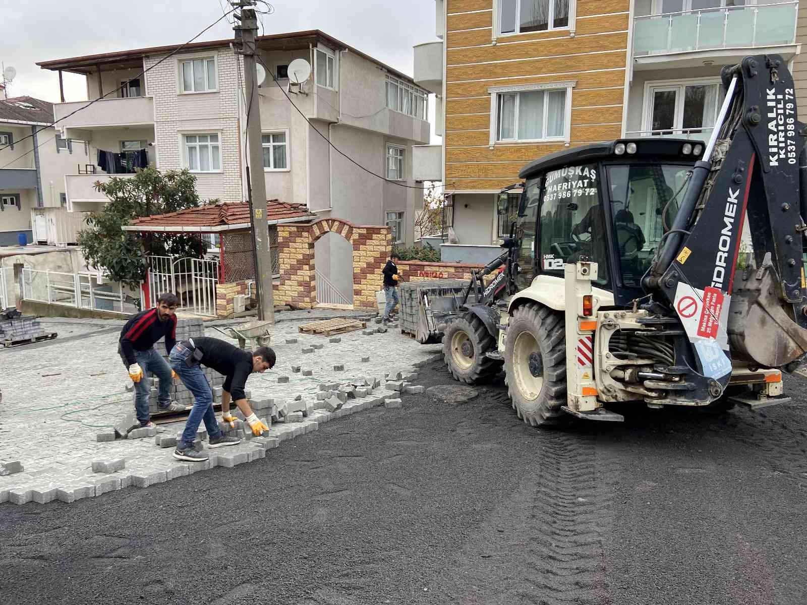 Darıca’da güvenli ulaşım için asfalt ve parke çalışması