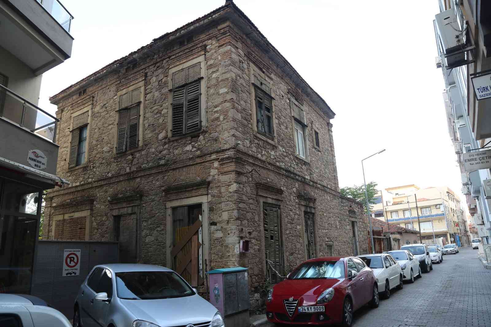 Gaziemir’in en eski yapısı valilik-belediye iş birliğinde yenilenecek