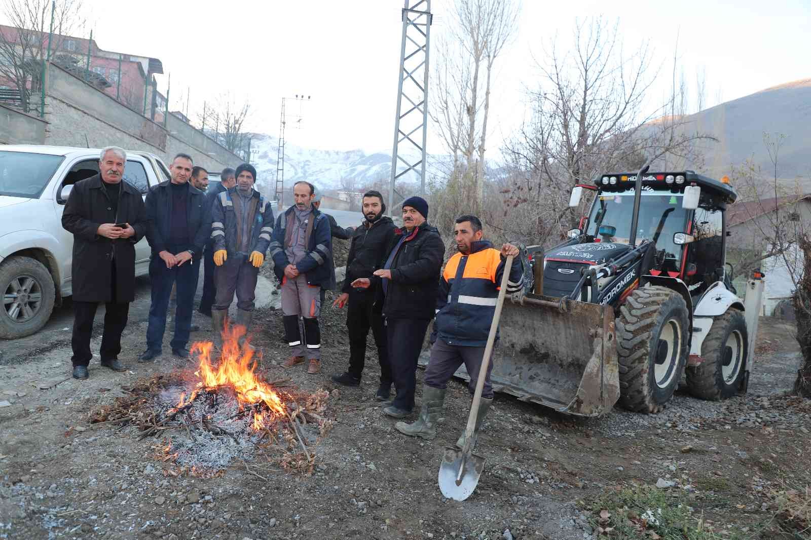 Hakkari Belediyesi 40 evi yeni su hattına kavuşturdu