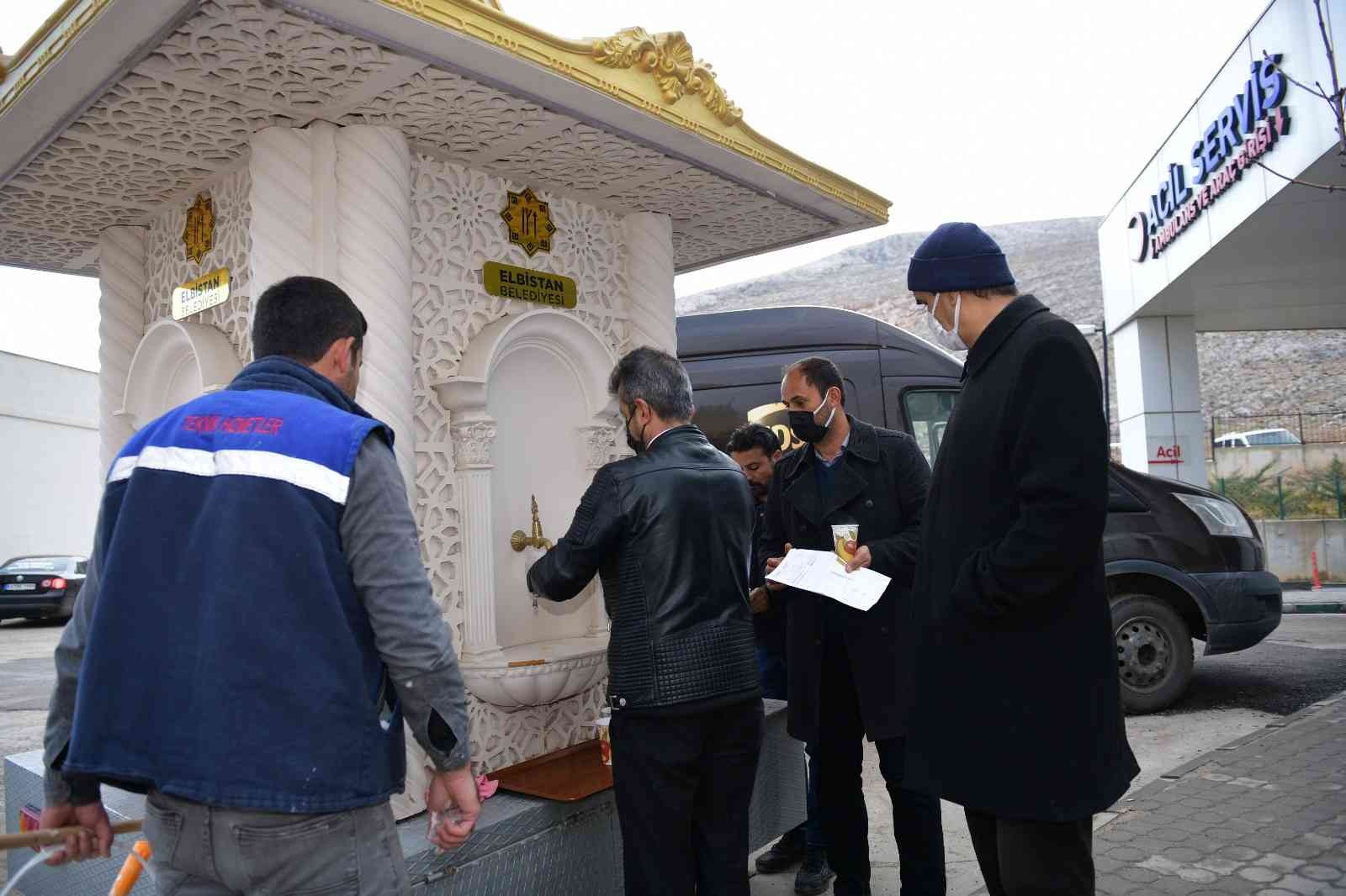 İkram Çeşmesi’nden sıcak çorba ikramı