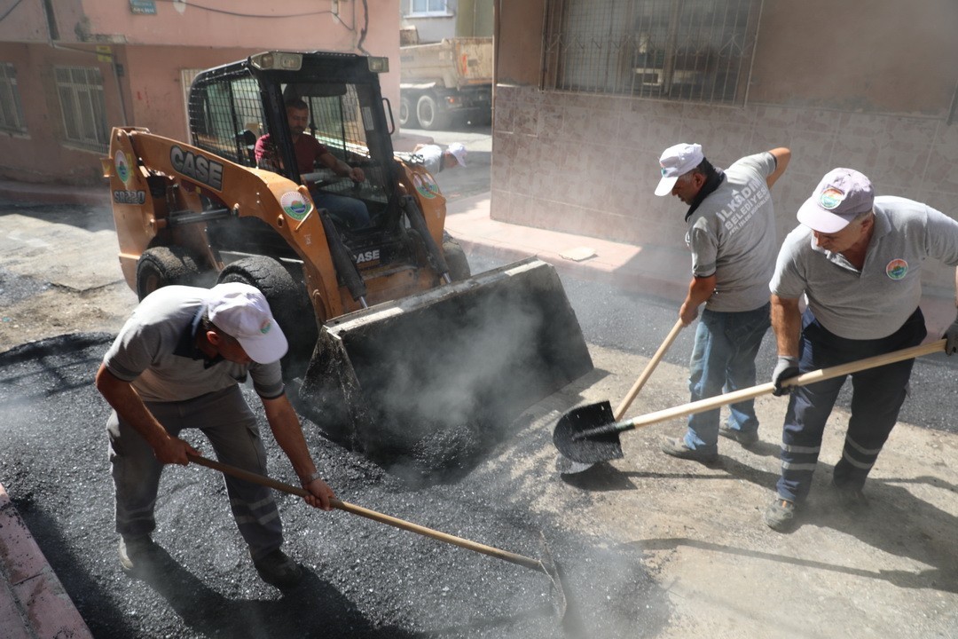 İlkadım’da üstyapı çalışmaları devam ediyor