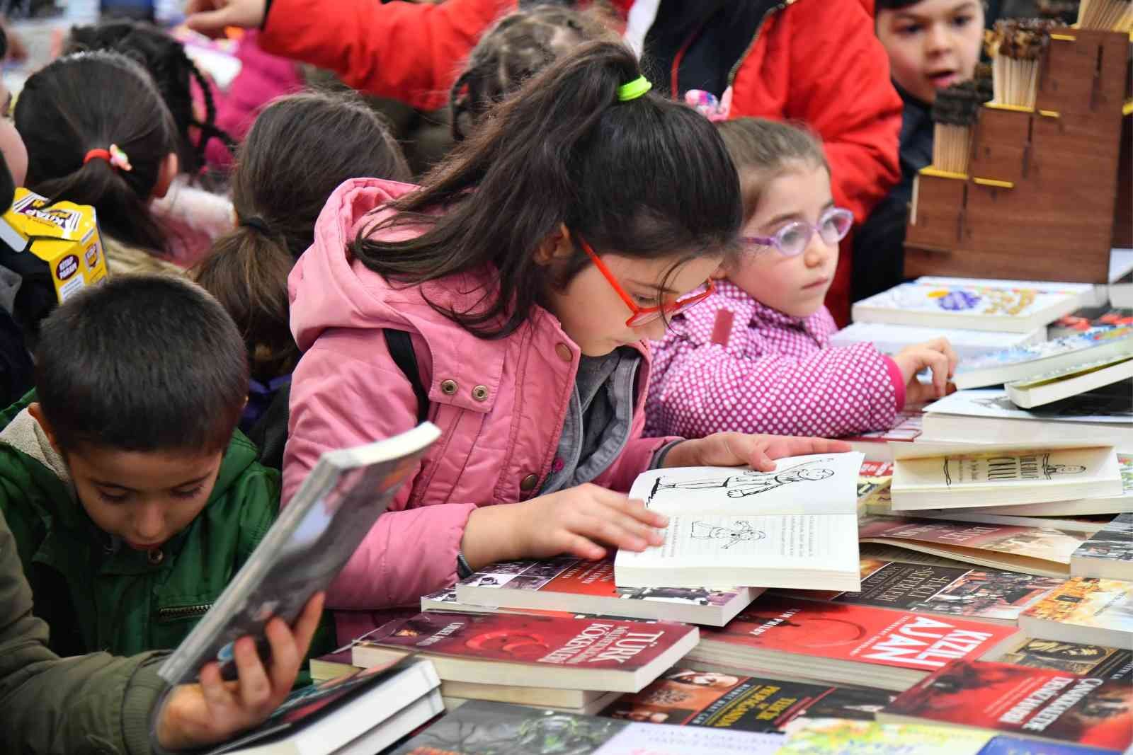 Isparta Belediyesi 5. Kitap Fuarı kapılarını açıyor