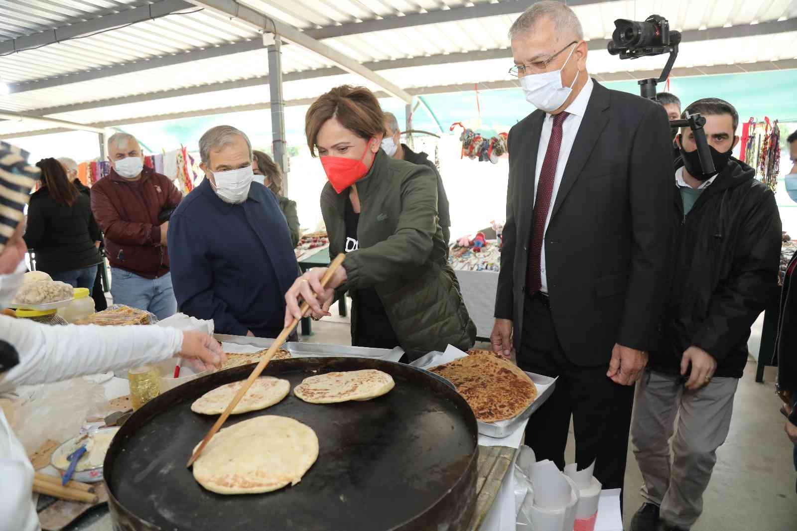 Kaftancıoğlu, Kadın Üretici Pazarını gezdi