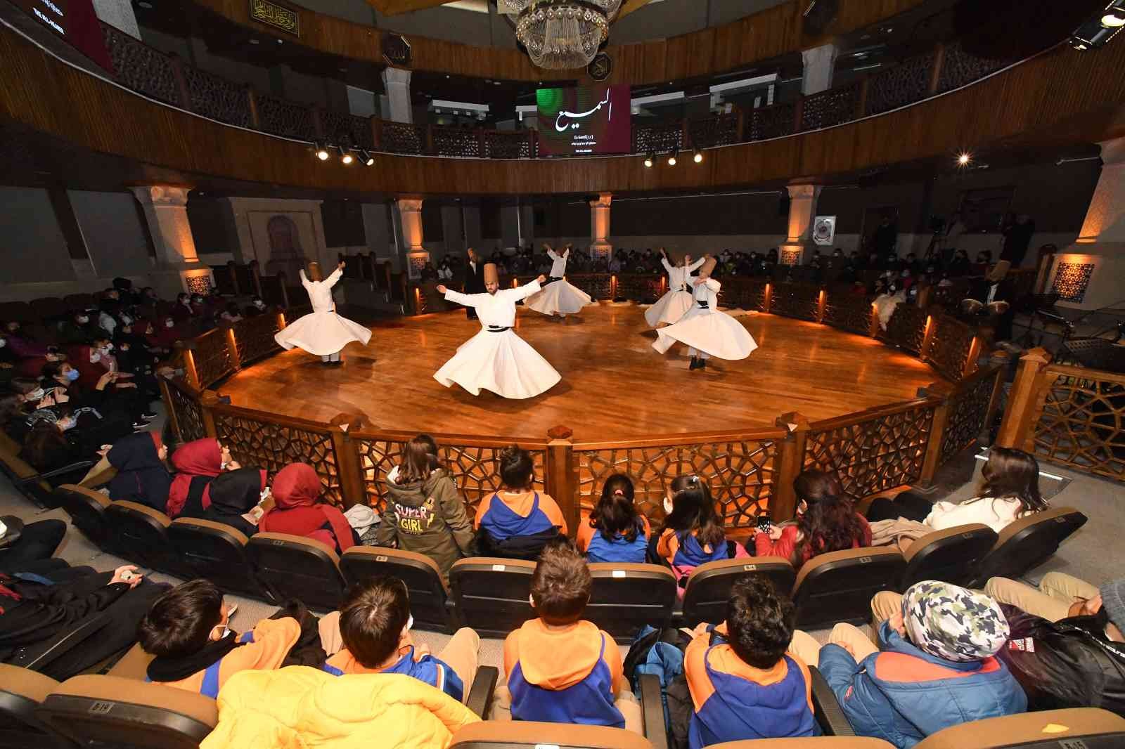 Konya’da öğrenciler Hazreti Mevlana’yı ve semayı yakından tanıyor