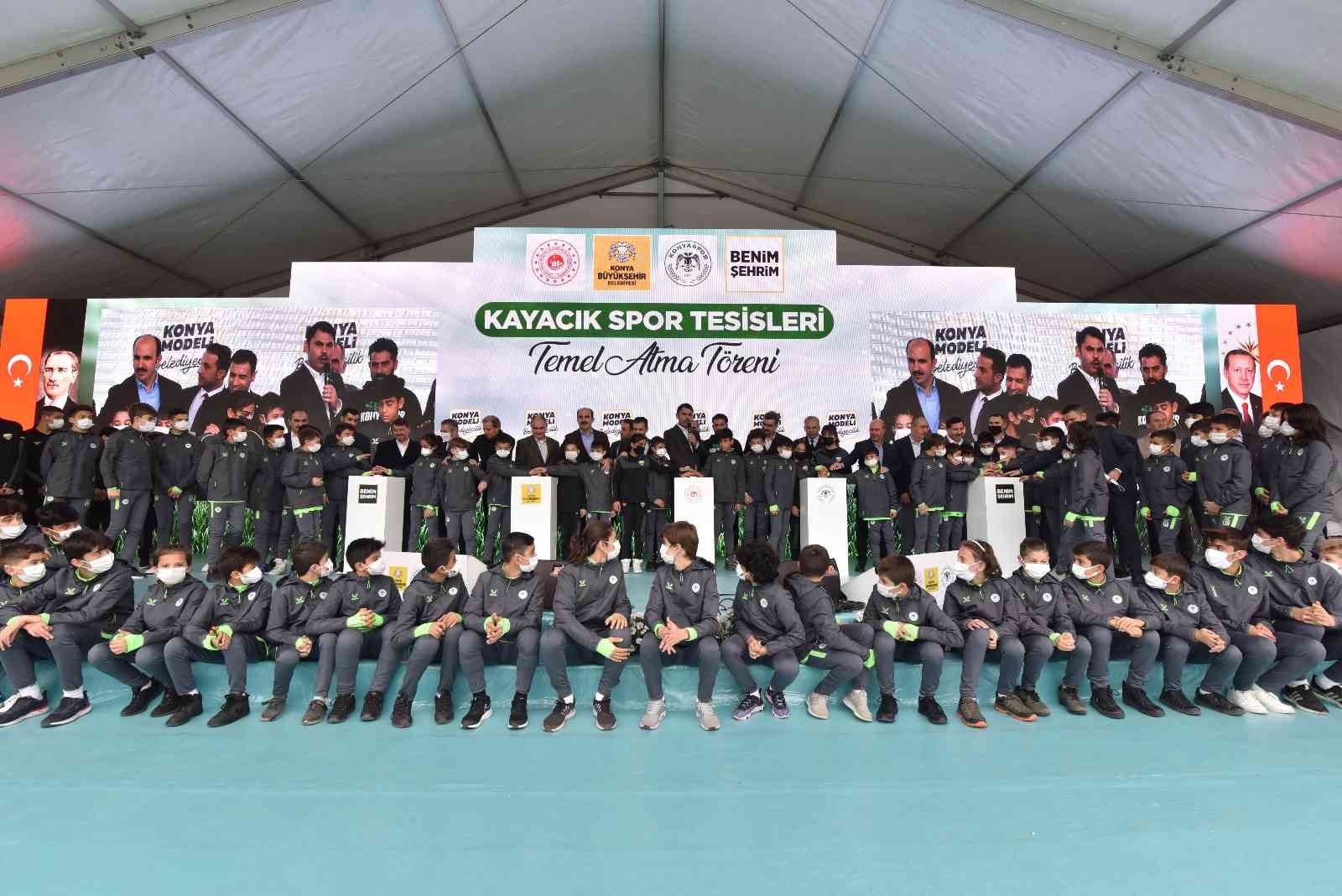 Konyaspor’un yeni tesisinin temeli Bakan Kurum’un katılımıyla atıldı