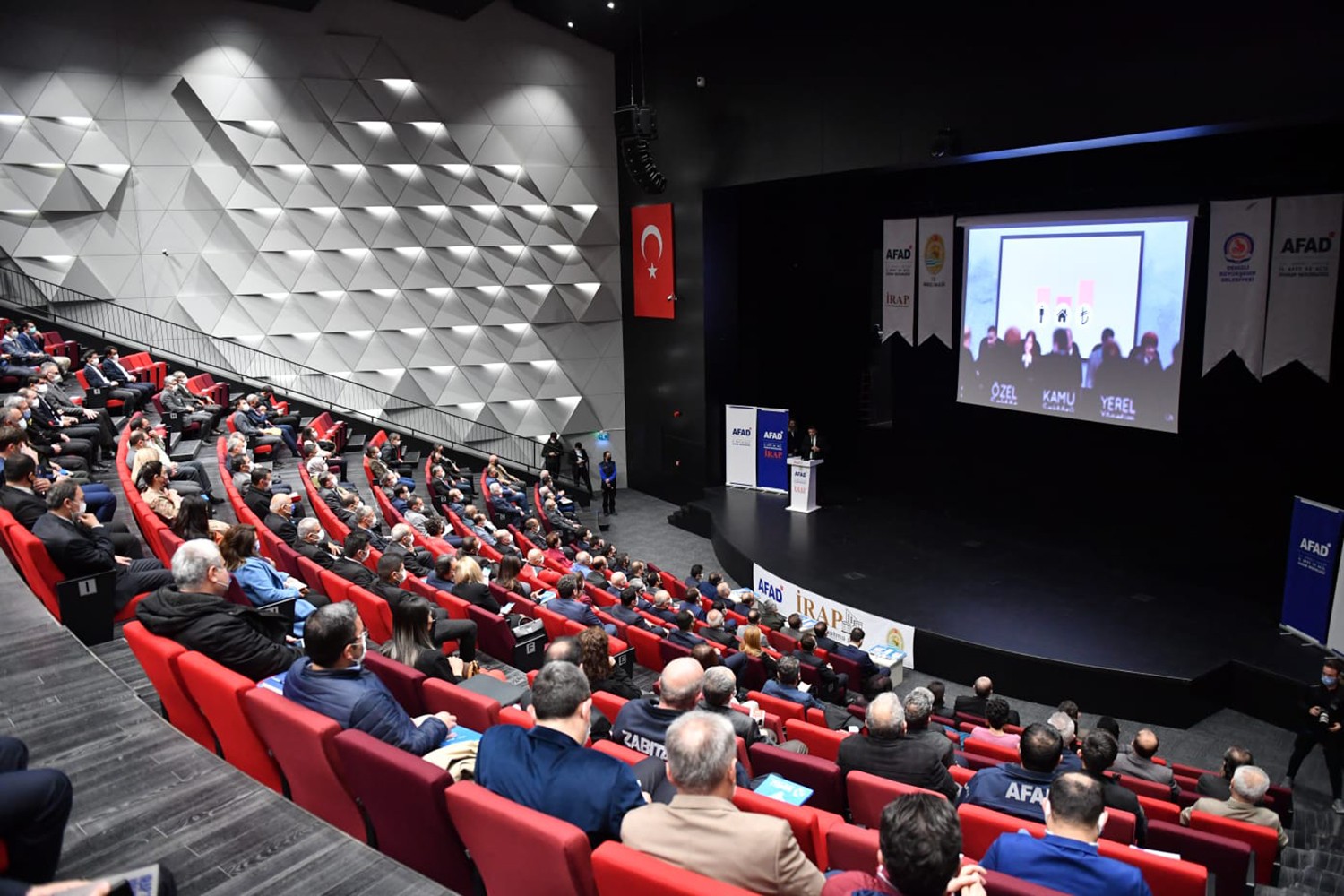 PAÜ öğretim üyelerinden afet konusunda önemli uyarılar