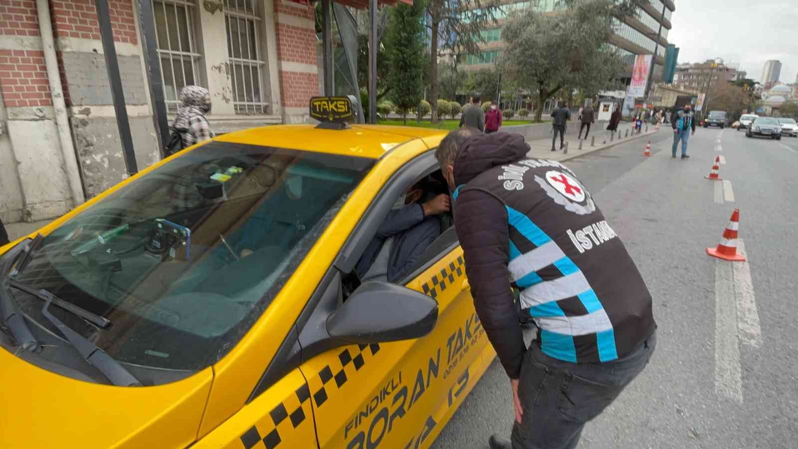 Şişli’de taksi denetimleri sürüyor: “Kemeri takmayı unuttum” dedi cezayı yedi
