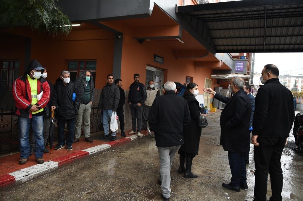 Tarsus Belediyesi, 1 liradan sattığı halk ekmeğe zam yapmayacak