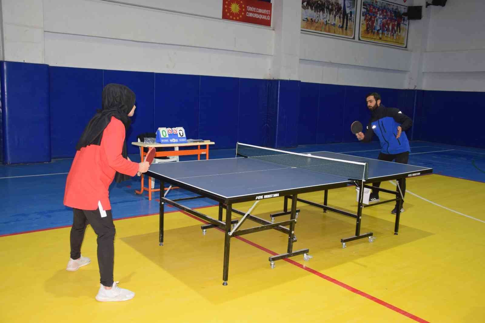 Viranşehir’de masa tenisi turnuvası
