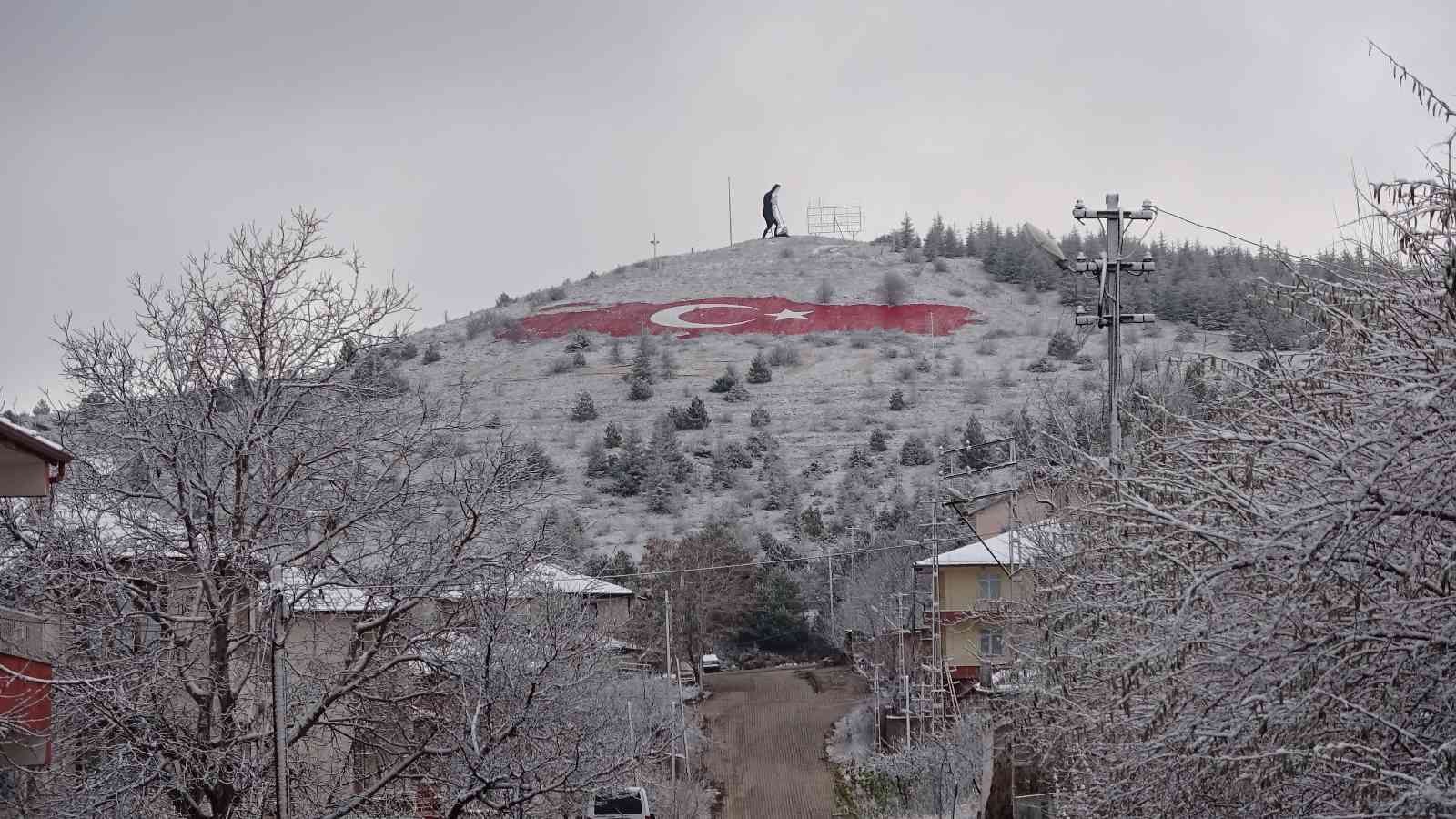 Yozgat’ta kar yağışı etkili oldu