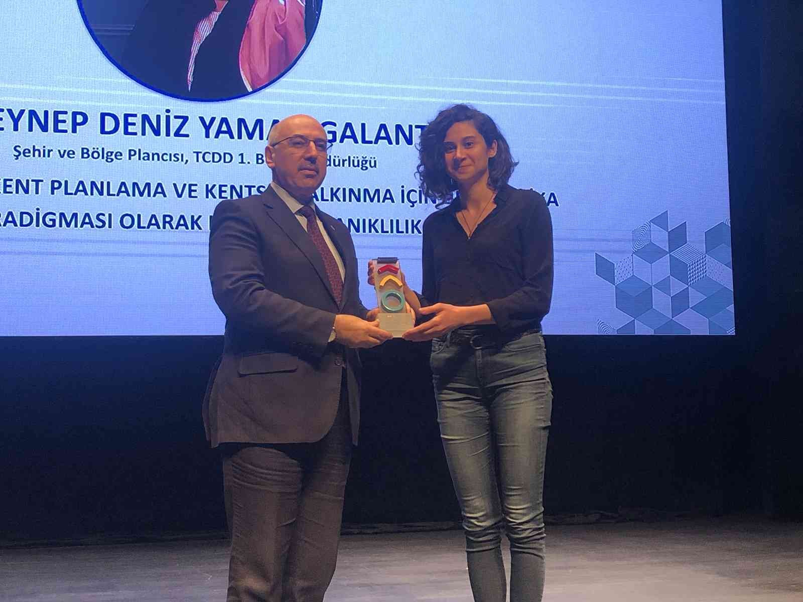 Zeytinburnu’nda Kent Çalışmaları Ödülleri sahiplerini buldu