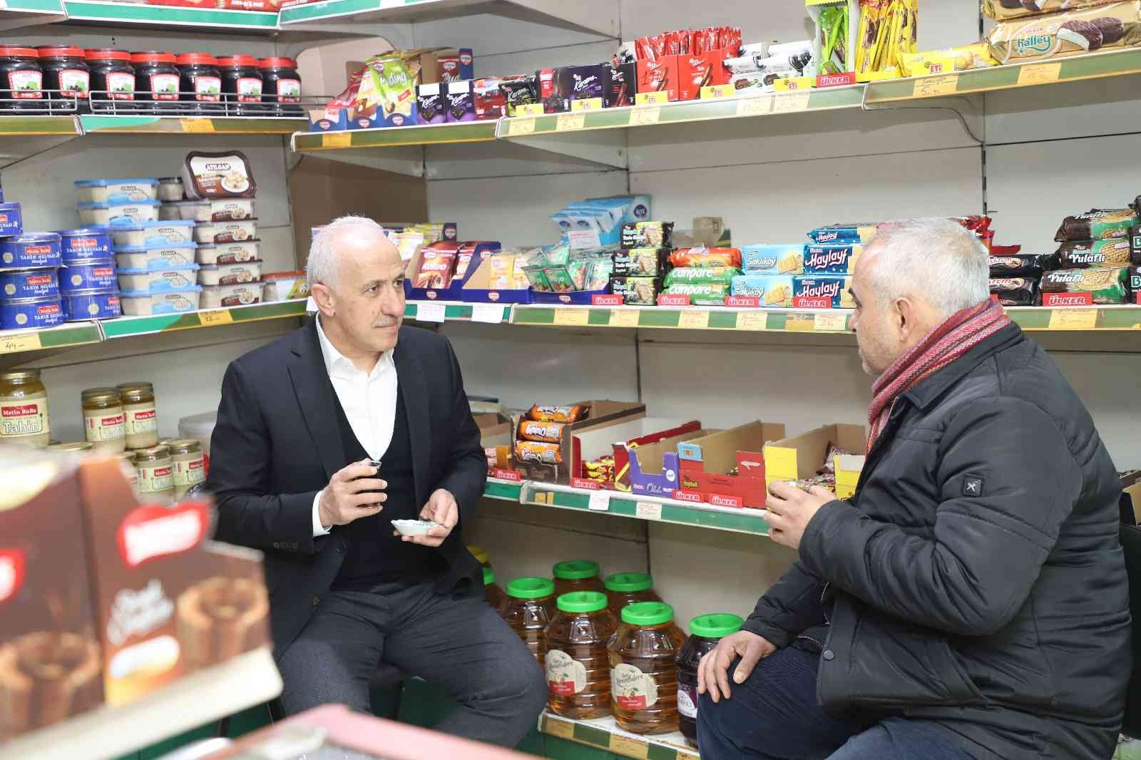 Başkan Gültak, esnafı ziyaret edip taleplerini dinledi