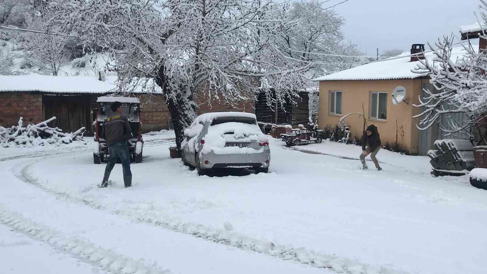 Çanakkale’nin yüksek kesimlerinde kar