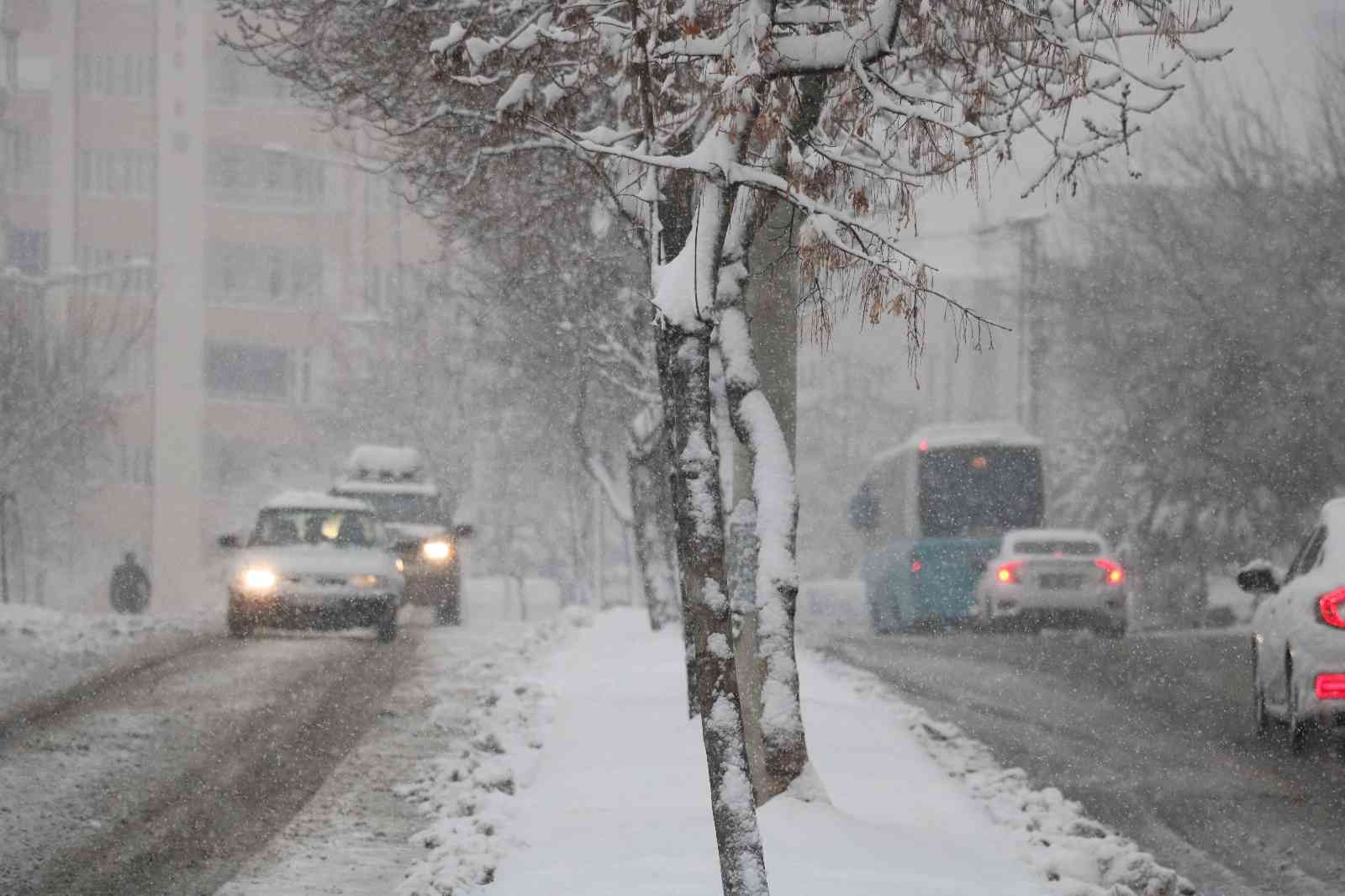 Kahramanmaraş’ta kar manzaraları