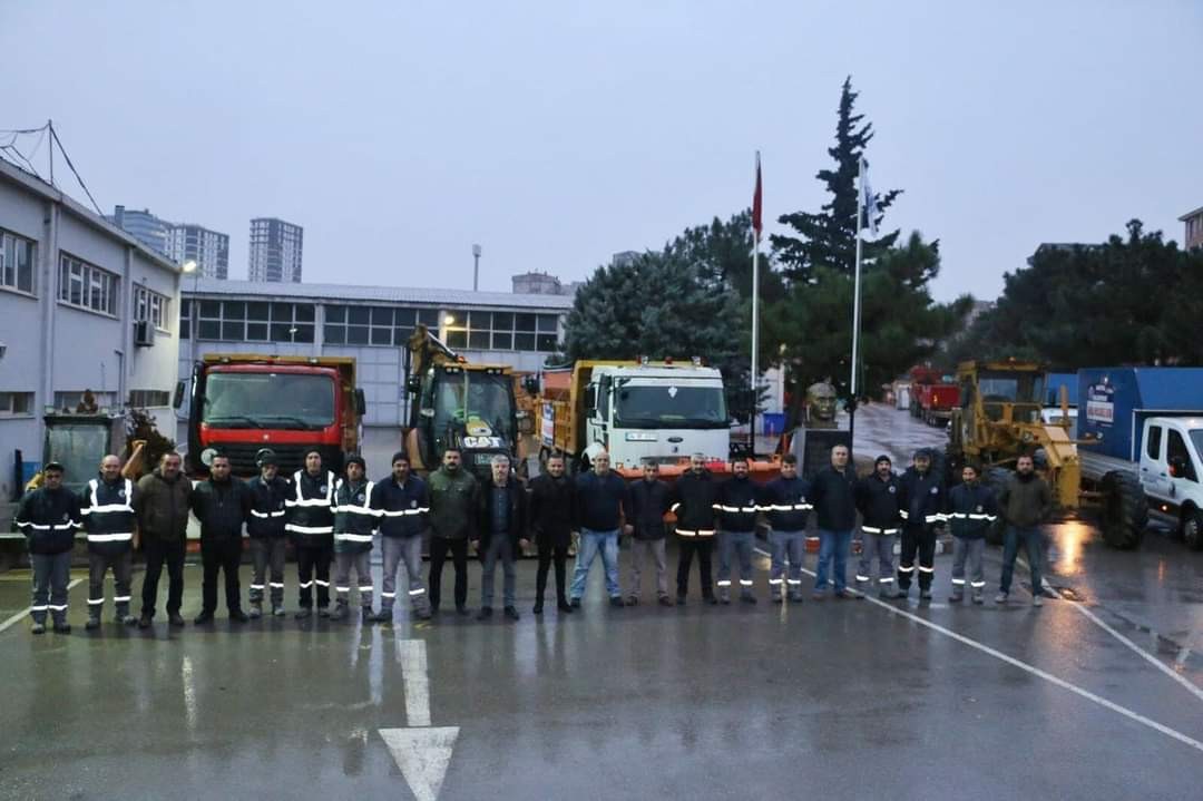 Kartal Belediyesi beklenen kar yağışına karşı teyakkuzda