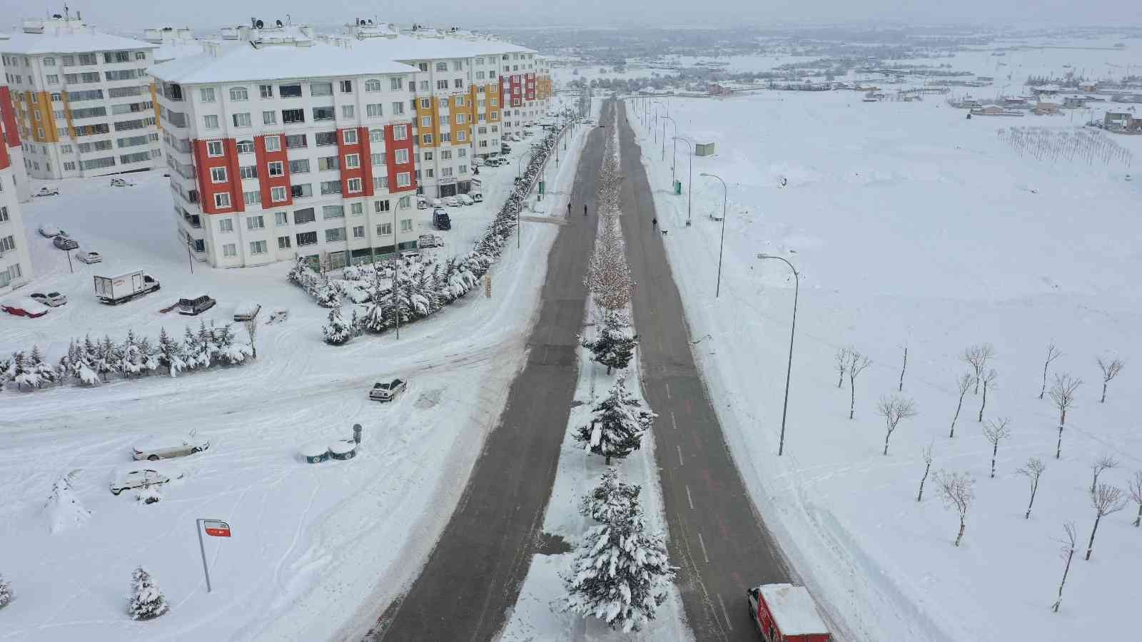 Meram Belediyesi’nden buzlanmaya karşı yeni sistem