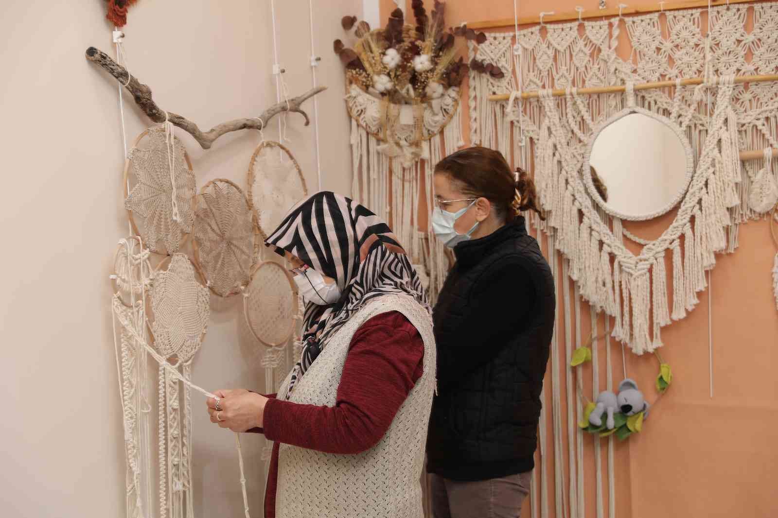 Mudanya Belediyesi hobi ve sanat atölyelerinde yeni dönem başladı