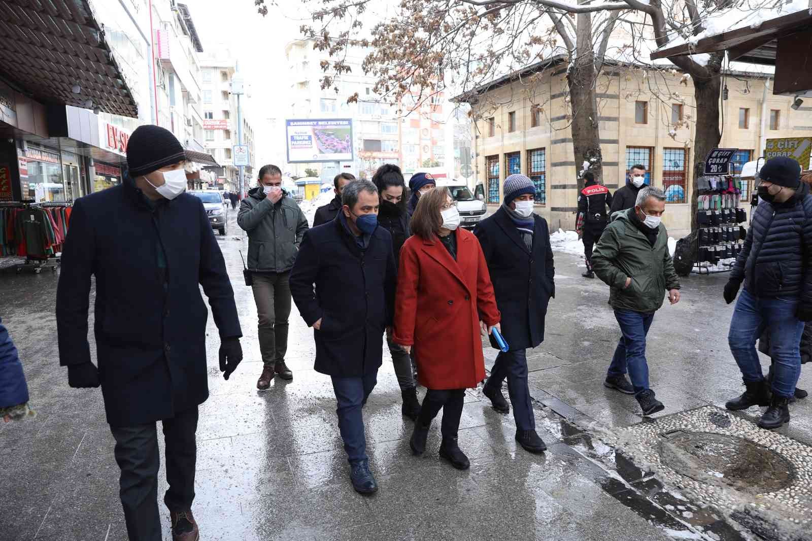 Şahin Gaziler Caddesi’nde incelemelerde bulundu