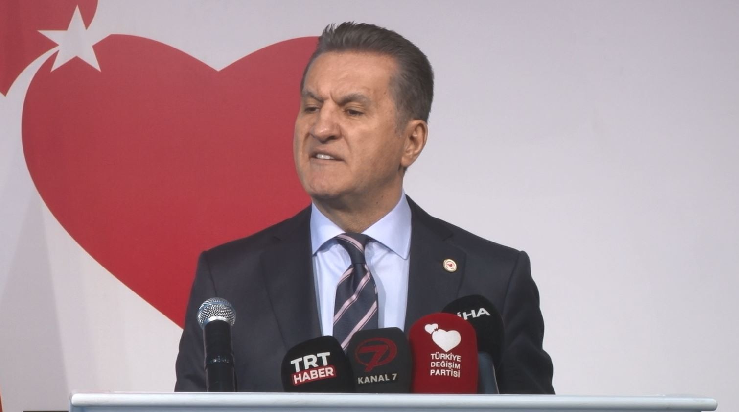 TDP Genel Başkanı Sarıgül: “Bırakın belediye başkanlarının karnesini milletimiz versin”